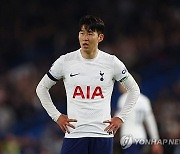 '풀타임 뛰고도 허탈한 손흥민' 토트넘, 첼시에 0-2 완패…UCL 사실상 포기 수준