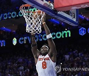 APTOPIX Knicks 76ers Basketball