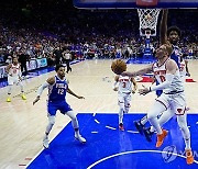 Knicks 76ers Basketball