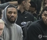 [NBA] '용두사미' 밀워키, 우승은커녕 PO 1라운드 탈락으로 마침표