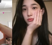 '이혼+양육권 포기' 율희, 큰아들과 애틋한 영상통화 "사랑해애"