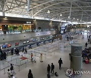 해외여행객 증가세…지방 국제공항도 '북적'