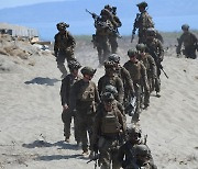 [포토]미-필리핀군, 가상 침공적 격퇴 합동훈련