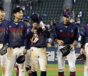 Last-place Lotte Giants record most pitch clock violations in KBO over first six weeks