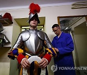 VATICAN SWISS GUARDS