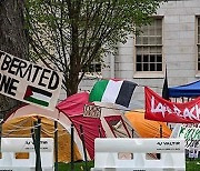 美하버드·MIT, 반전 텐트 농성 시위대에 최후통첩 '긴장 고조'