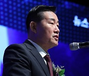 [NFF2024] '한반도 안보와 우리 軍' 특별연설 나선 신원식 장관