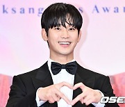 '인기상' 김수현 찬밥? 화제성 충분VS'눈물의 여왕' 1관왕이라니 [Oh!쎈 이슈]