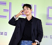 [포토] 박보검 ‘볼하트 발사’