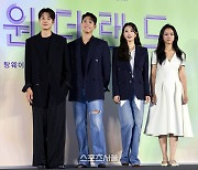 [포토] 최우식-박보검-수지-탕웨이 ‘미소 가득’