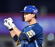 [포토]‘야구 아직 안끝났죠!’ 김주원