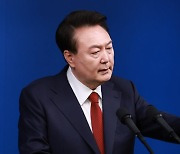 [속보]尹대통령 "의료 개혁 더 이상 미룰 수 없어…국민 대부분 공감"