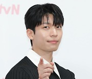 '졸업' 위하준 "'눈물의 여왕' 후속작 부담 無, 연하남 정점 찍겠다"