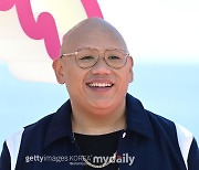 ‘스파이더맨’ 제이콥 배덜런 “45kg 감량, 무기력증 극복…간식 먹다가 기절한 적도 있어”[해외이슈]