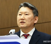 의대교수 2997명 서명…"증원 철회돼야" 탄원서 법원 제출