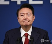 취임 2주년 기자회견, 질문받는 윤석열 대통령