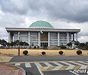 국힘 34%·민주 30%, 1%p씩 올라…조국 2%p↓ 11%[한국갤럽]