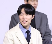 [E포토] 류준열, '더 에이트 쇼'로 공식석상 참석