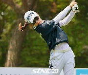 [STN포토]강하게 티샷 보내는 박주영