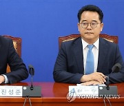민주 진성준 "尹 금투세 폐지? 예정대로 내년 1월1일 시행해야"