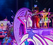 [Photo News] Lotte World Adventure's 35th Anniversary Parade