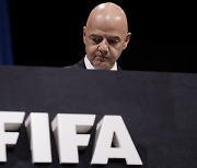 ‘대회가 너무 많다’… 선수·리그, FIFA에 법적 대응 검토