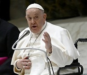 “세계평화 길 열자”… 프란치스코 교황, 내년 희년 선포