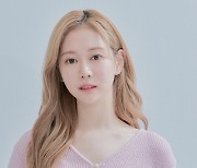 체리블렛 출신 김보라, 첫 뮤지컬 도전…'페이지나' 1인 2역 캐스팅 [공식]