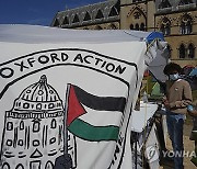 Britain Israel Palestinians Campus Protest