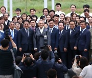유인촌 장관, 동학농민혁명 기념식 참석