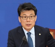 위헌 논란으로 번진 민주당 '전 국민 25만원' 민생지원금