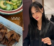 “나이 들어 살 쪄 억울” 고소영, 고기+오이로 채운 식단 공개…관리 철저