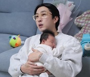 제이쓴, 산후관리사 자격증까지..'초보 아빠' 슬리피에 육아 꿀팁 전수[슈돌]