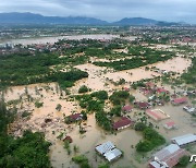 인도네시아 수마트라섬 홍수·산사태로 최소 28명 사망