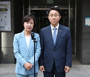 국회의장 경선 새 국면…조정식·정성호 사퇴에 '추미애·우원식 양자대결'