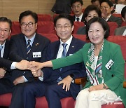 [속보]조정식, 국회의장 후보 사퇴…추미애-우원식 2파전