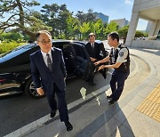 법무부, 검사장급 전격 인사…말 아낀 이원석 검찰총장