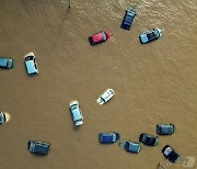 브라질 홍수 사망자 143명으로…강 수위 5.5m까지 상승 범람 우려