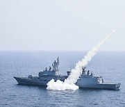 국산 해상 유도무기 해궁·해룡·해성 합동 전투단 실사격 훈련
