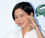 [TEN포토]김나영 '분위기 다른 하트'