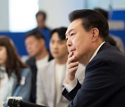 尹 “우리 사회도 노동법원 설치 진지하게 검토할 단계”(종합2)