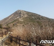 설악산 '대청봉행' 고지대 탐방로 16일 열린다…십이선녀탕 구간은 통제