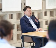 OCI 이우현 "한미 통합 실패 우리 잘못, 美 바이오 기업 M&A 논의"