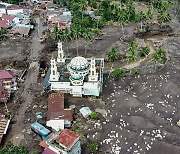 인도네시아 수마트라섬 폭우 사망자 44명으로 늘어