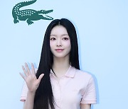 오마이걸 유아 ‘핑크빛 손인사’ [MK포토]