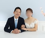가수 김민우, 사별 7년 만에 재혼…상대는 ♥5살 연하 비연예인