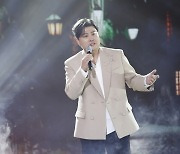 '뺑소니 혐의' 김호중 공연 강행, 공지문 떡하니…"아티스트 지킬 것"