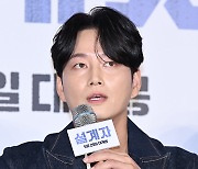 이현욱, 매료되는 눈빛 [포토엔HD]