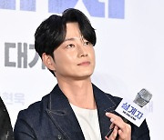 이현욱, '설계자' 쇼케이스 감사 박수 [사진]