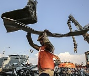 INDIA ACCIDENT PETROL PUMP